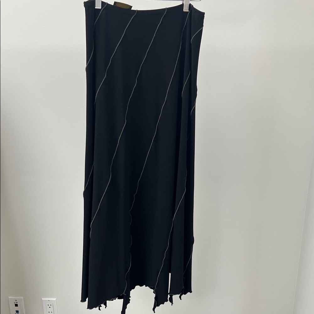 Chic Asymmetrical Black Skirt